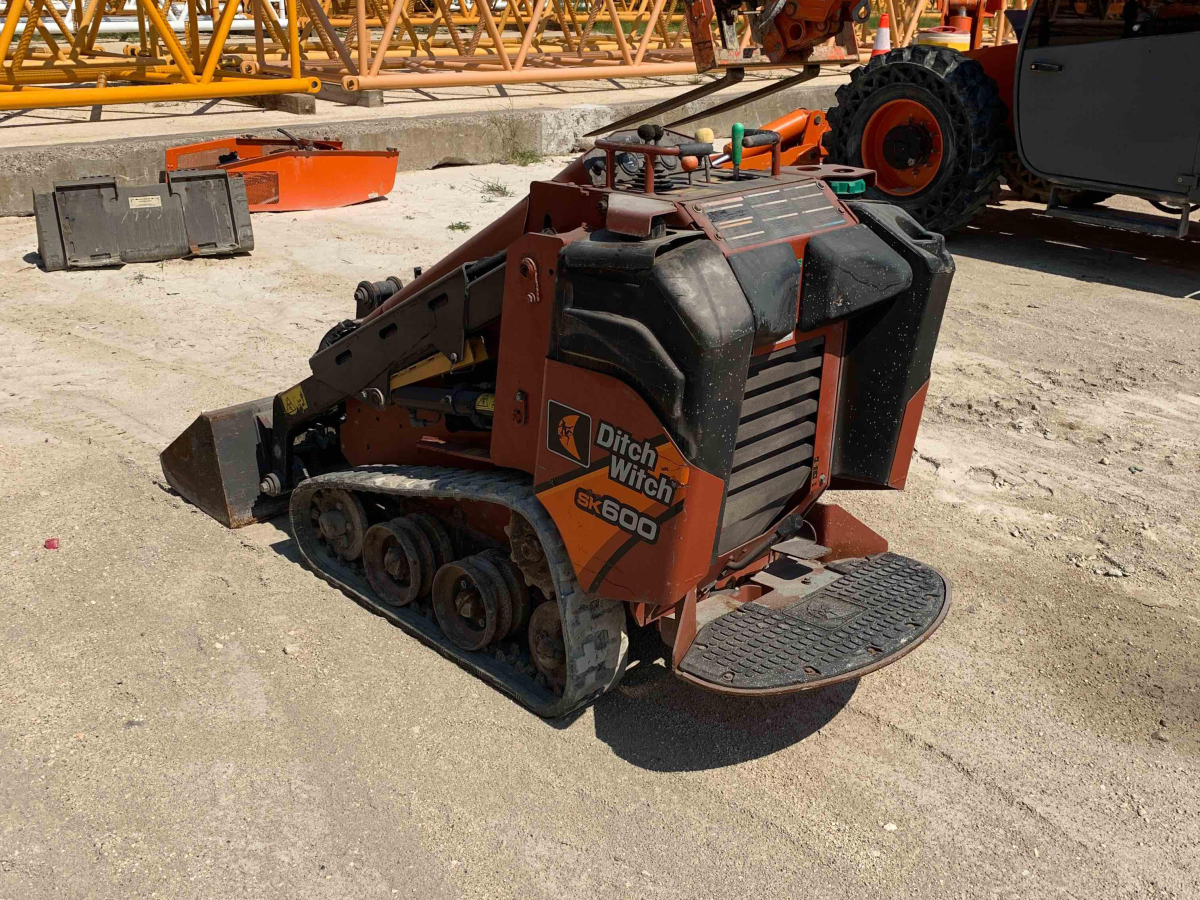 Detail Photo - 2017 Ditch Witch SK600 | image 3