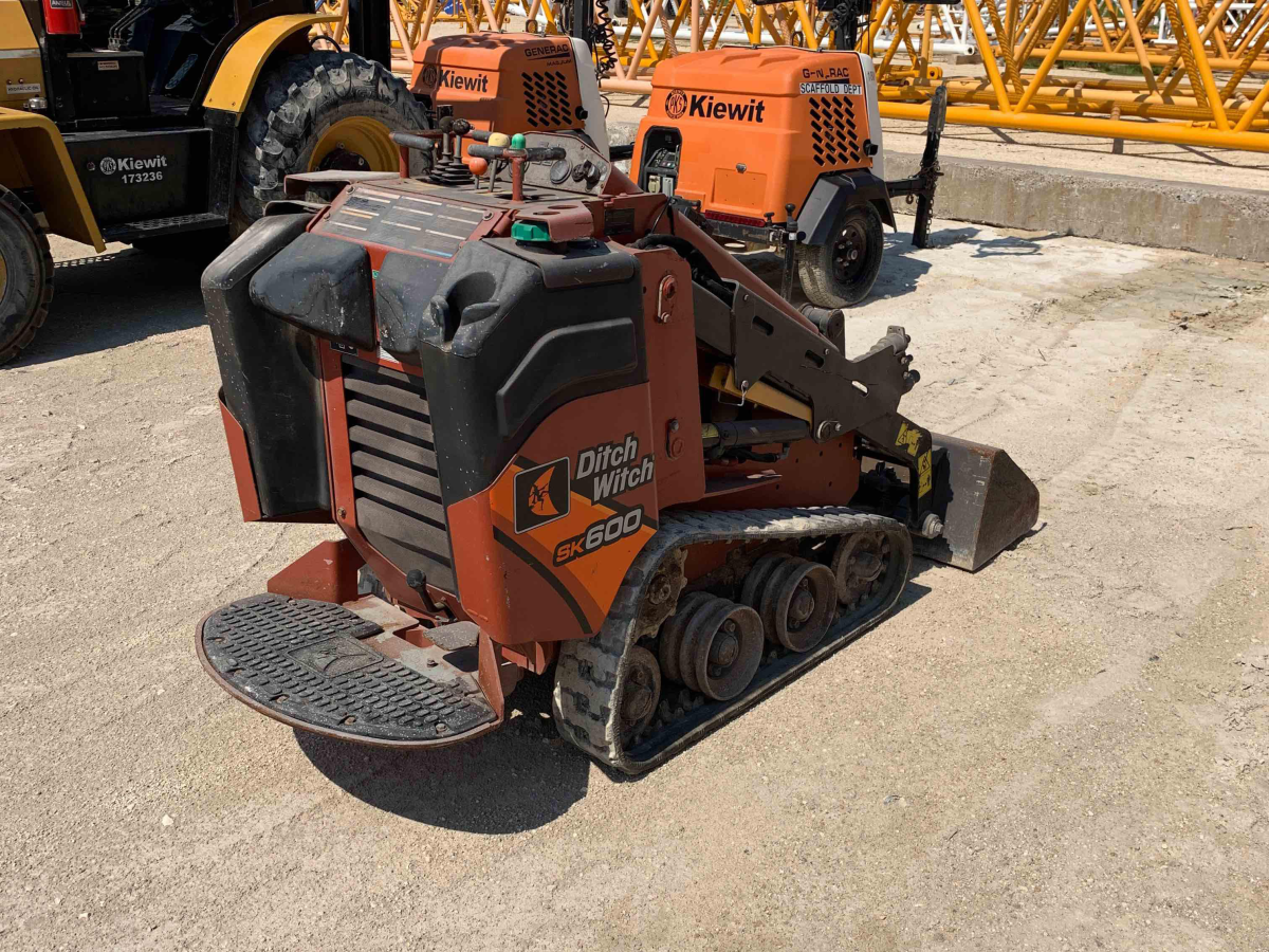 Detail Photo - 2017 Ditch Witch SK600 | image 5