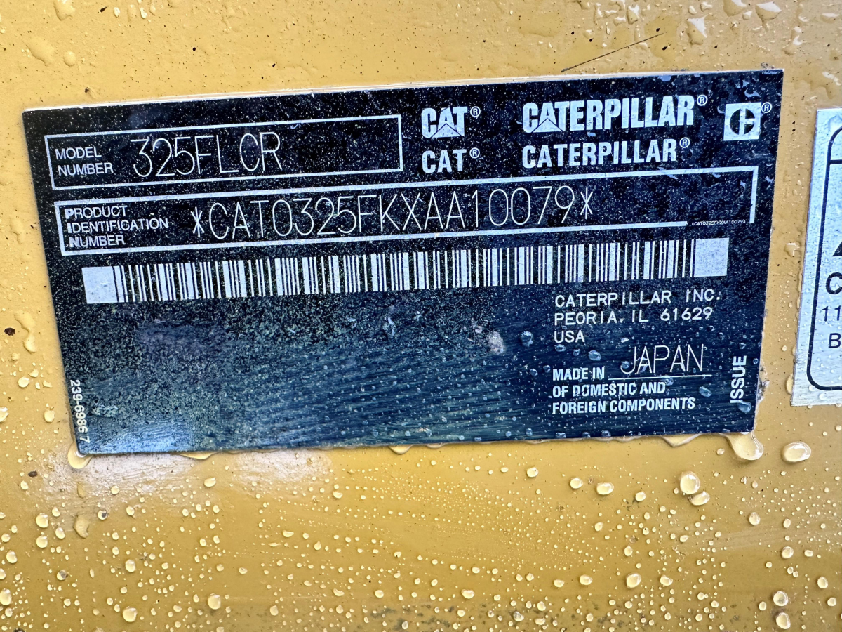 Detail Photo - 2017 Caterpillar 325F L | image 4