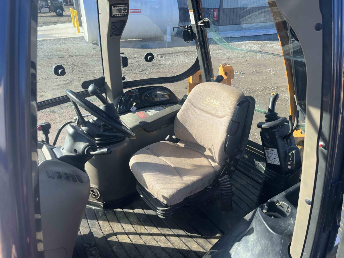 Subcategory - 70+ HP Backhoe Loaders | image 4