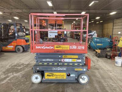 Gallery Thumbnail - Subcategory - 19+ Ft Electric Scissor Lifts | image 0