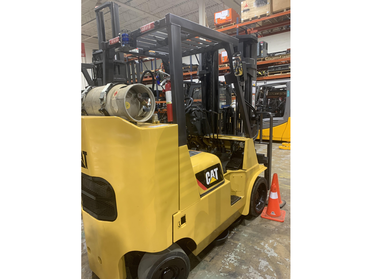 Subcategory - 0-19,999 Lb Cushion Tire Forklift Trucks | image 2
