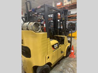 Gallery Thumbnail - Subcategory - 0-19,999 Lb Cushion Tire Forklift Trucks | image 2