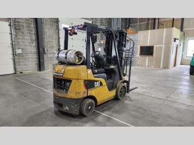 Gallery Thumbnail - Subcategory - 0-19,999 Lb Cushion Tire Forklift Trucks | image 2