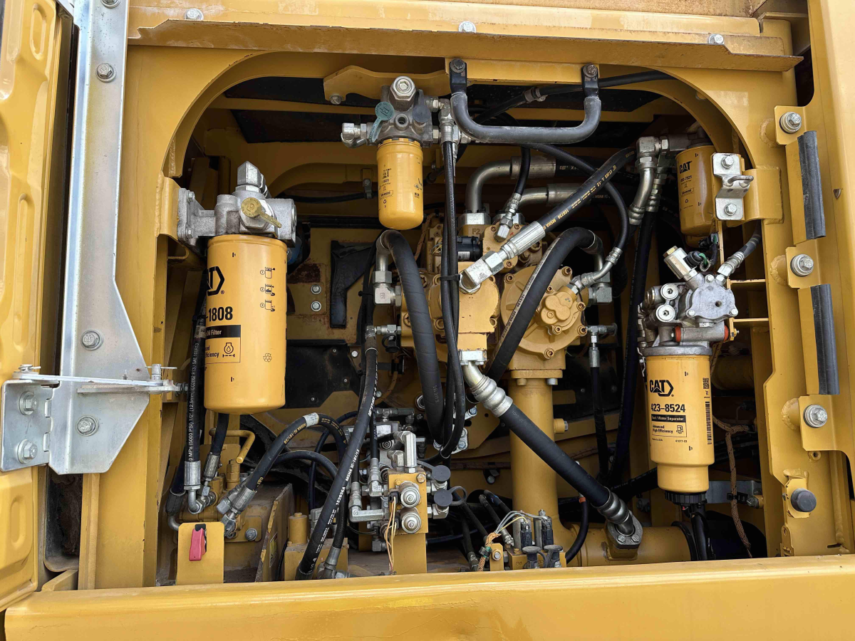 Subcategory - 100,000+ Lb Excavators | image 2