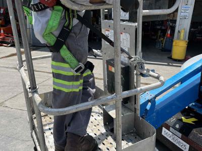 Gallery Thumbnail - Subcategory - 0-39 Ft Electric Articulating Booms | image 3
