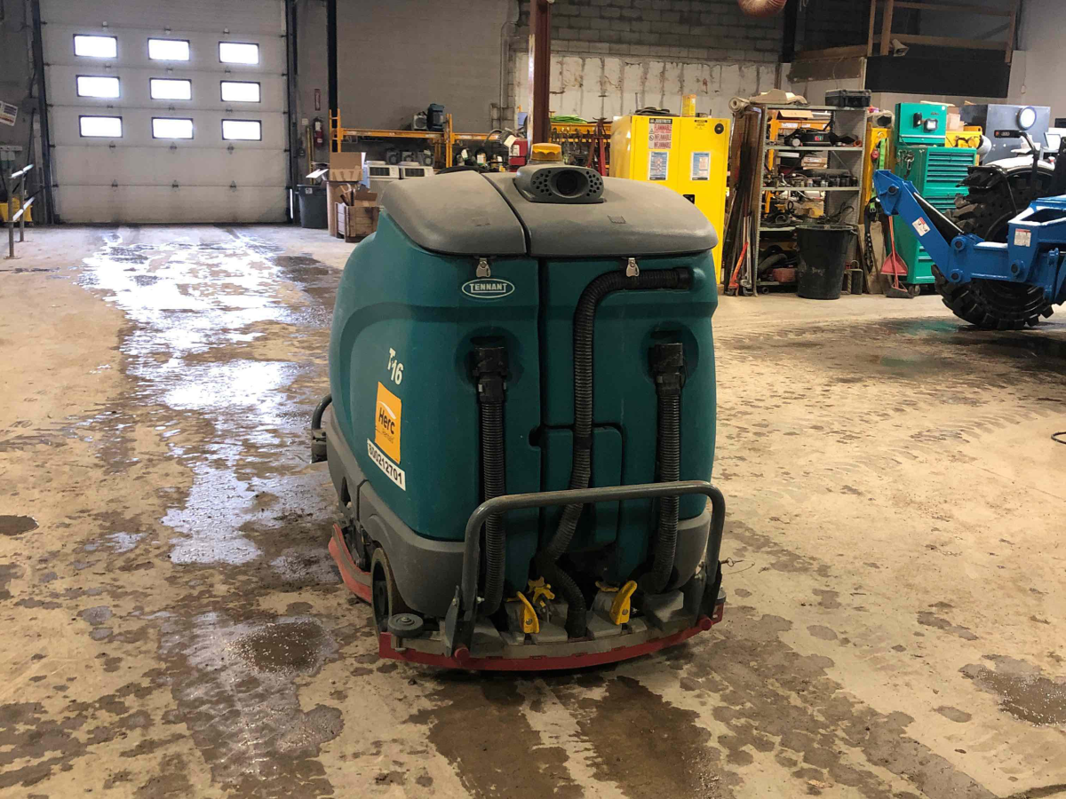 Subcategory - Ride-On Sweepers And Brooms | image 3