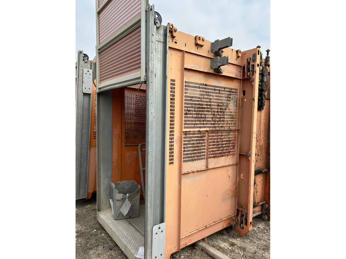 Subcategory - Personnel And Material Hoists | image 0