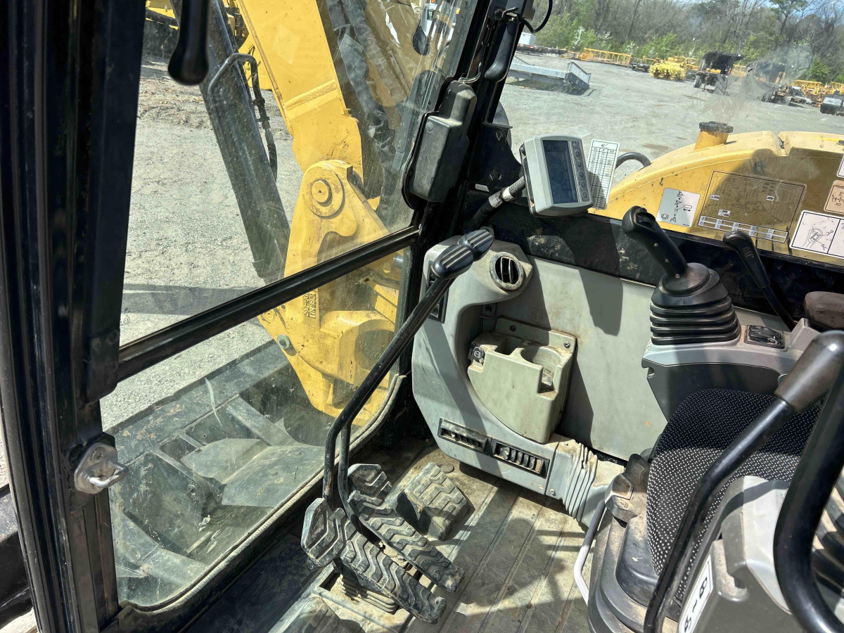 Subcategory - 9,500-24,999 Lb Mini Excavators | image 6