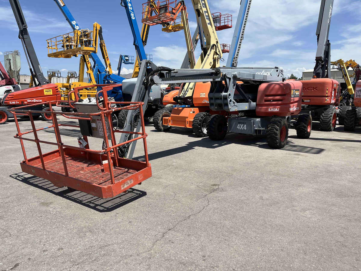 Subcategory - 50-79 Ft Articulating Booms | image 0