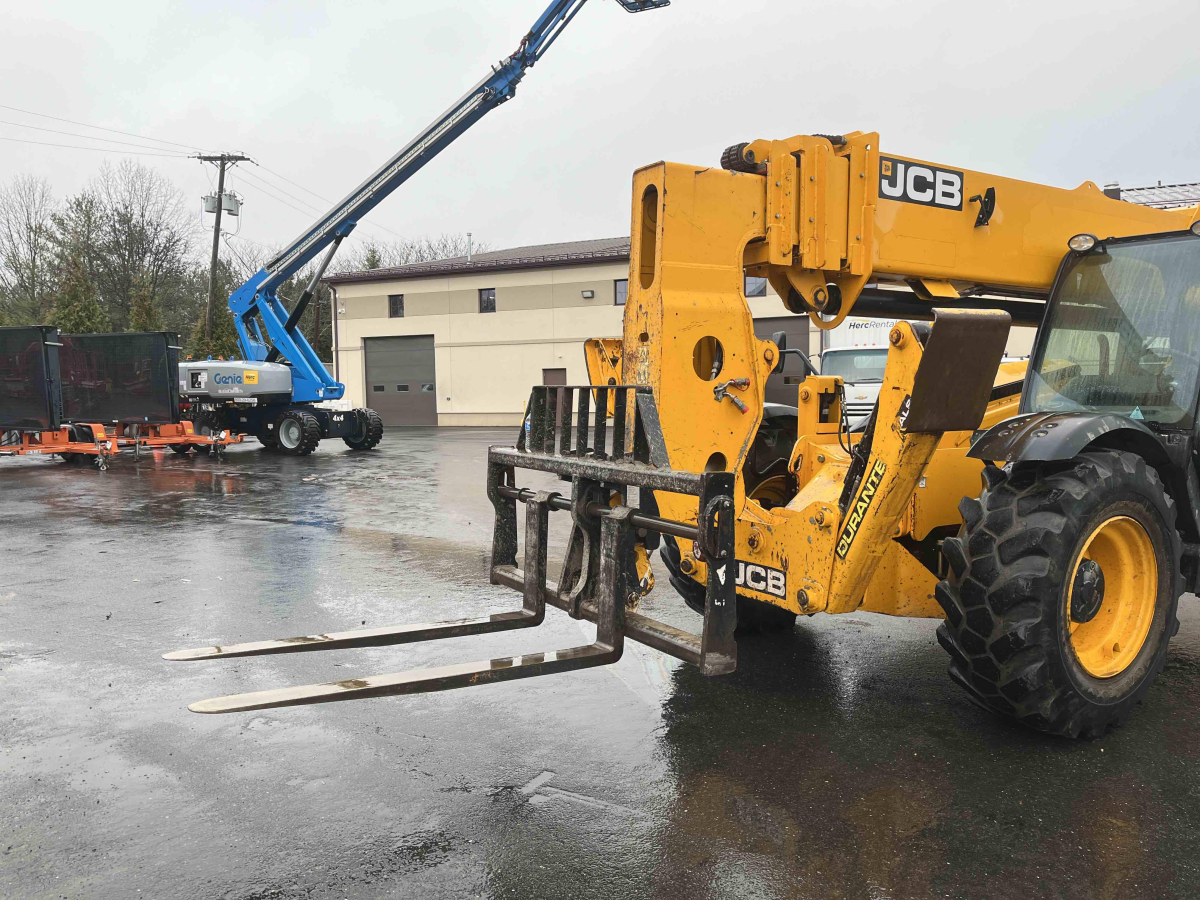 Subcategory - 10,000-10,999 Lb Telehandlers | image 10