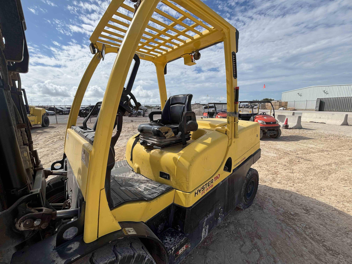Subcategory - 0-19,999 Lb Pneumatic Tire Forklift Trucks | image 4