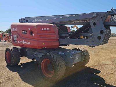 Gallery Thumbnail - Subcategory - 80-129 Ft Articulating Booms | image 16
