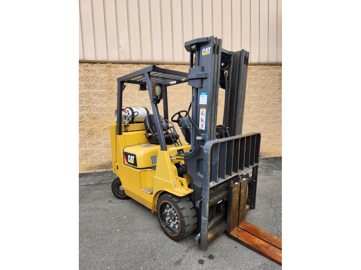 Subcategory - 0-19,999 Lb Cushion Tire Forklift Trucks | image 0