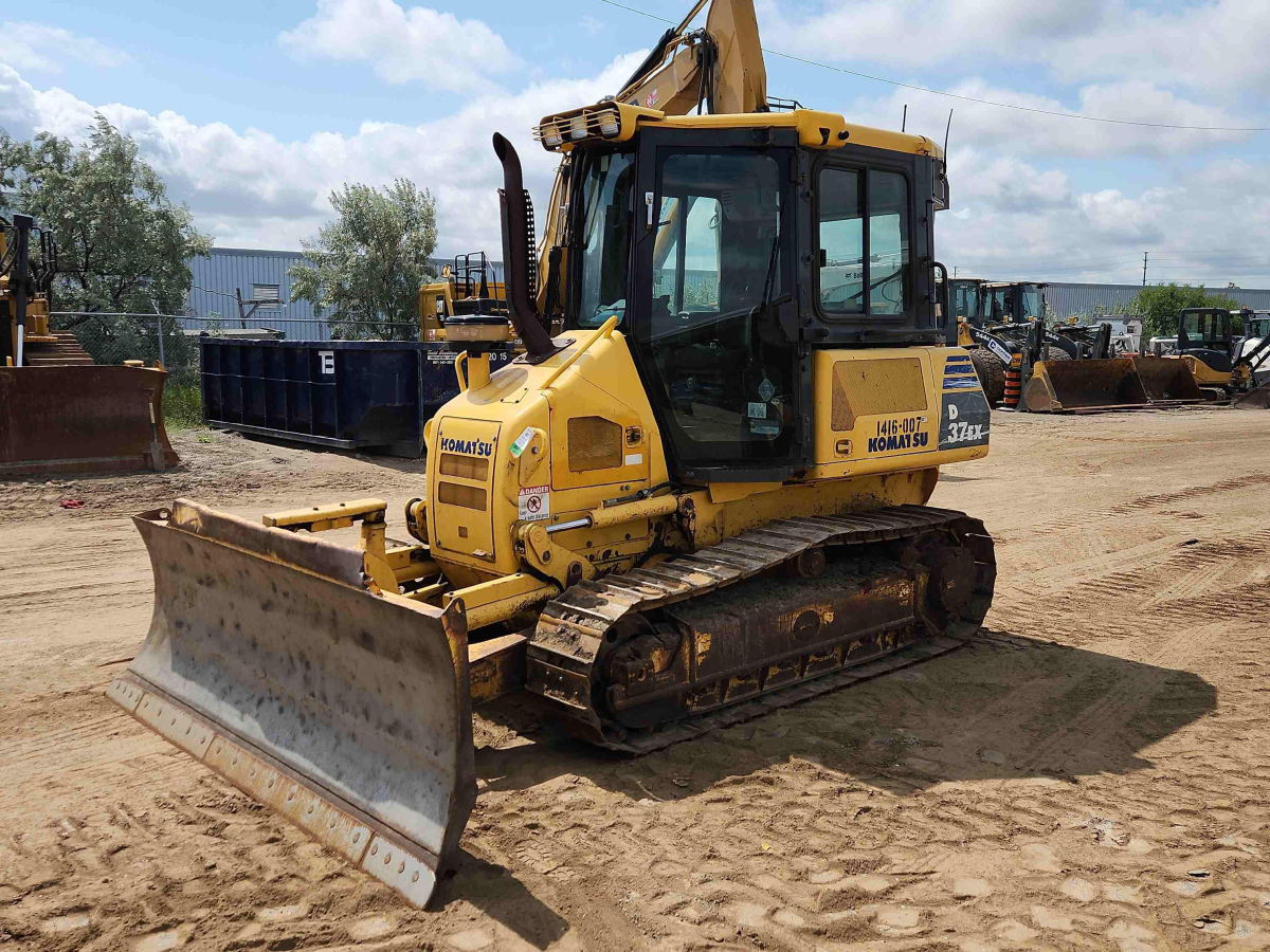 Subcategory - 0-114 HP Crawler Dozers | image 0