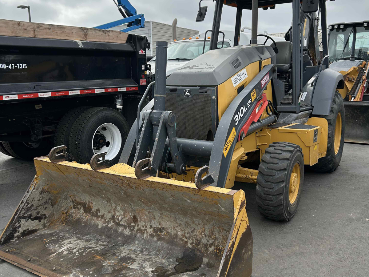 Subcategory - 0-69 HP Backhoe Loaders | image 4