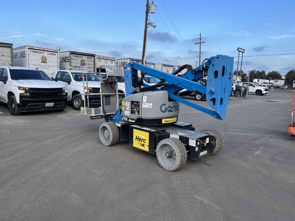 Subcategory - 0-39 Ft Electric Articulating Booms | image 0