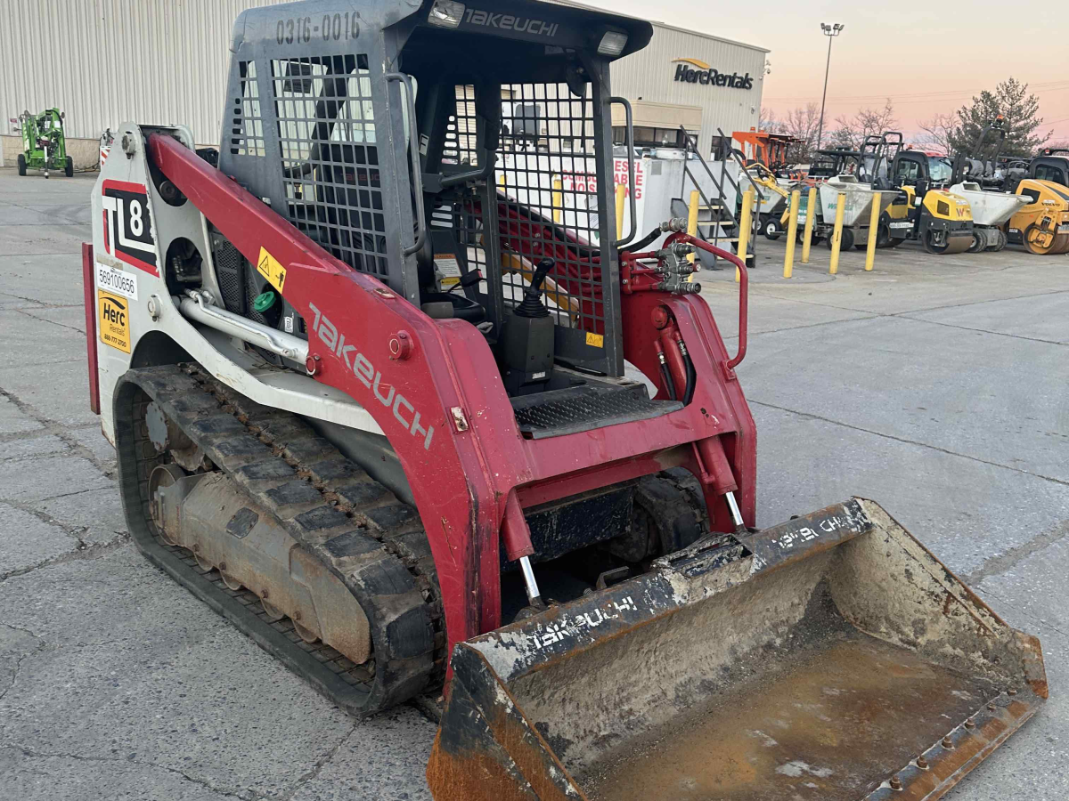 Subcategory - 2,000+ Lb Compact Track Loaders | image 5