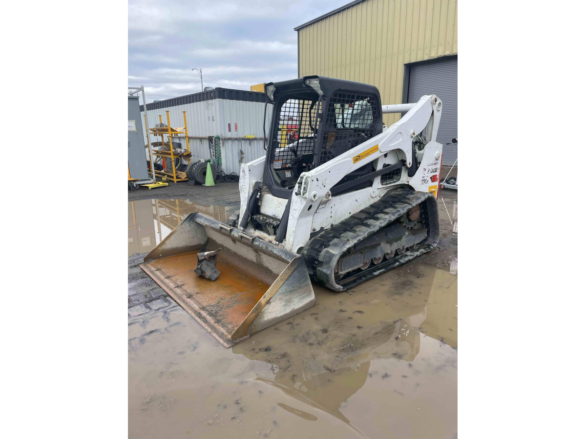 Detail Photo - 2018 Bobcat T740 | image 0