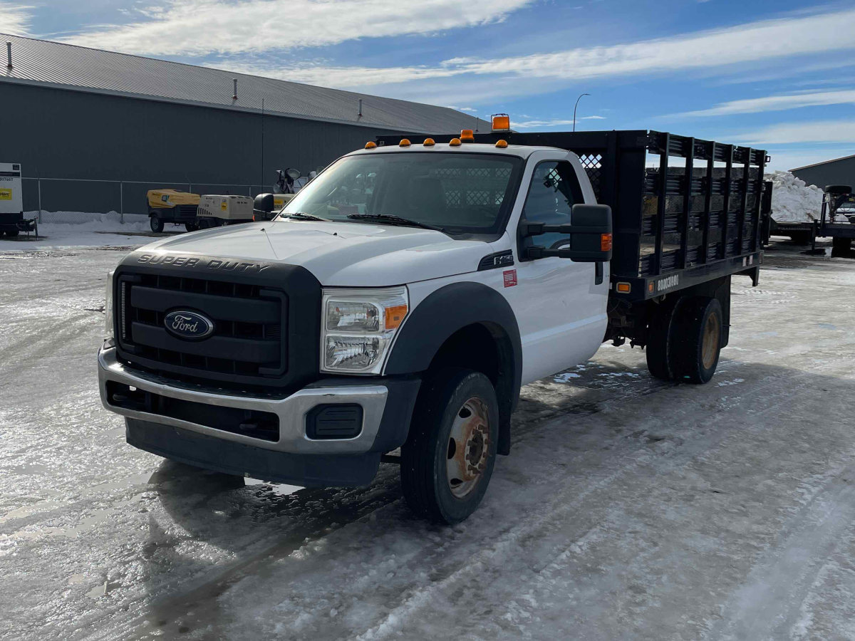 Detail Photo - 2015 Ford F-450 | image 0