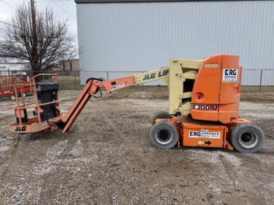 Gallery Thumbnail - Subcategory - 0-39 Ft Electric Articulating Booms | image 2
