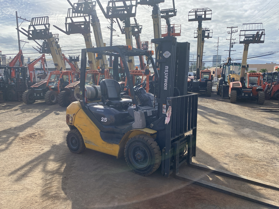 2019 Komatsu FG25T-16 | Bacon Universal
