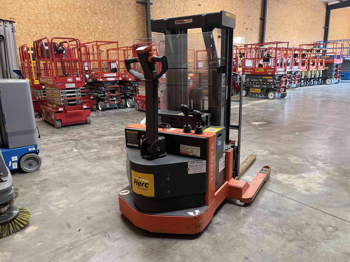 Subcategory - Walk-Behind Electric Stackers | image 3