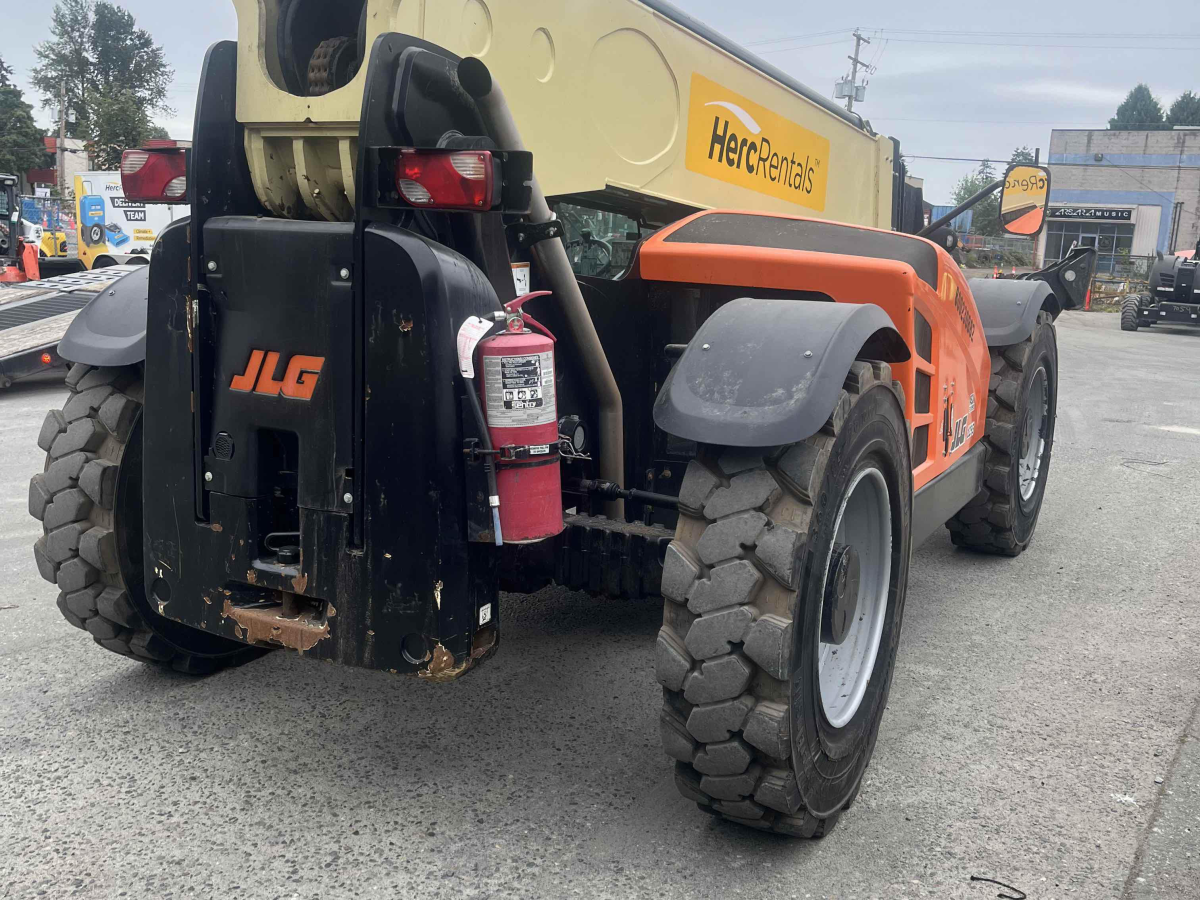 Subcategory - 11,000+ Lb Telehandlers | image 2