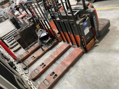 Gallery Thumbnail - Subcategory - Pallet Trucks | image 3
