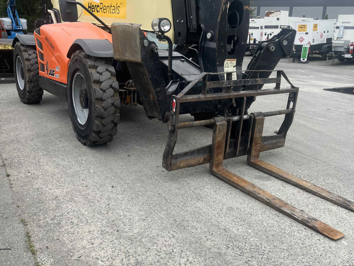 Subcategory - 11,000+ Lb Telehandlers | image 3