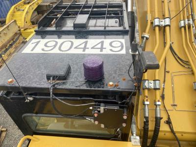 Gallery Thumbnail - Subcategory - 100,000+ Lb Excavators | image 15