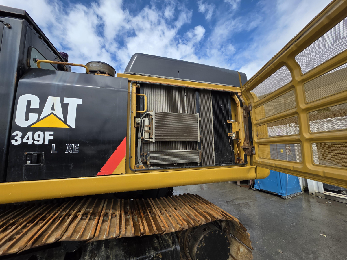 Subcategory - 100,000+ Lb Excavators | image 8