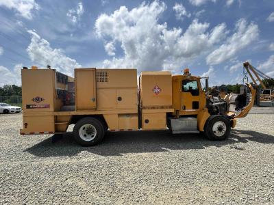 Gallery Thumbnail - Detail Photo - 2010 Kenworth T300 | image 2