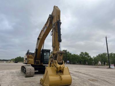 Gallery Thumbnail - Subcategory - 100,000+ Lb Excavators | image 2