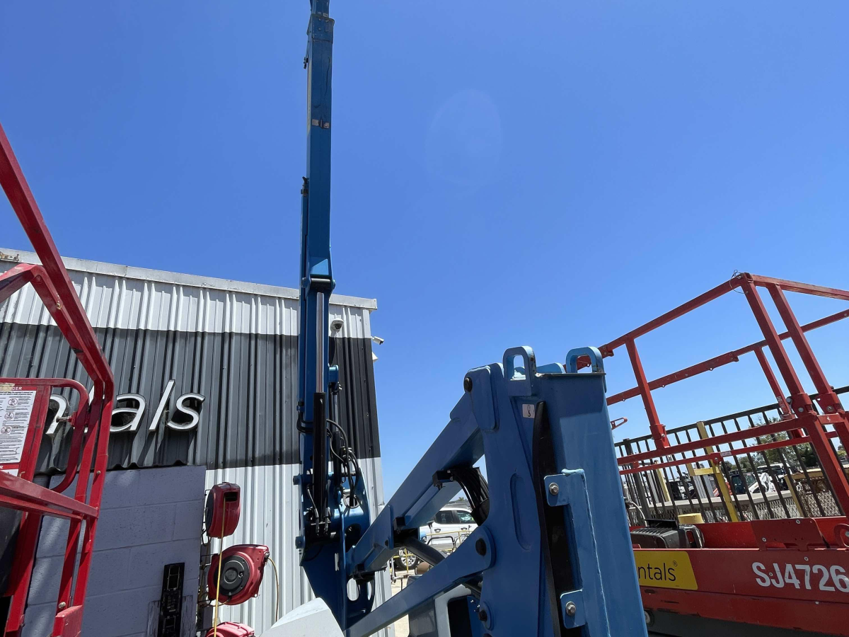 Subcategory - 0-39 Ft Electric Articulating Booms | image 1