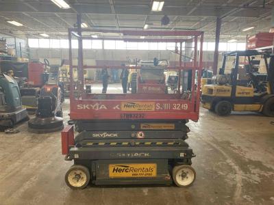 Gallery Thumbnail - Subcategory - 19+ Ft Electric Scissor Lifts | image 4