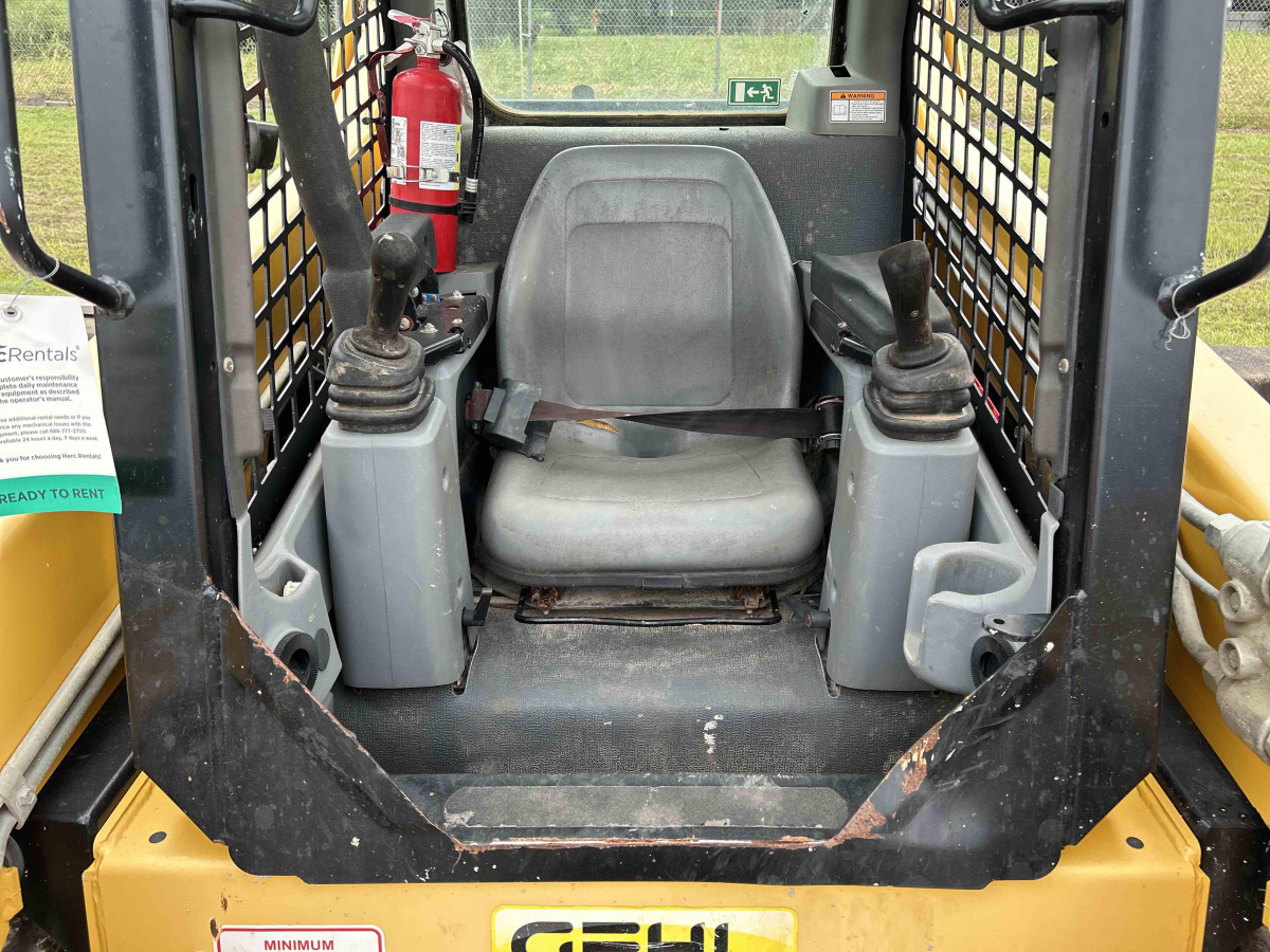Subcategory - 1,100-2,999 Lb Skid Steer Loaders | image 4