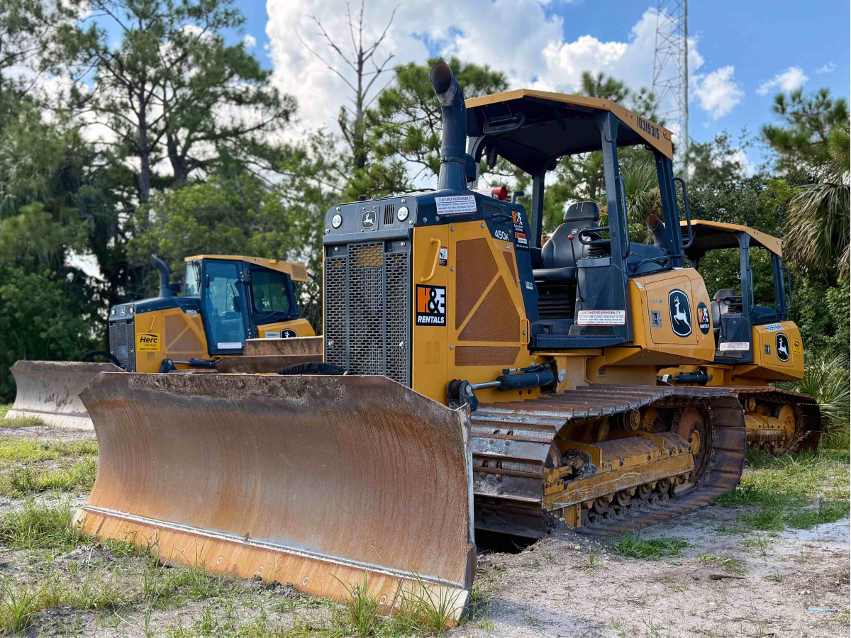 Subcategory - 0-114 HP Crawler Dozers | image 0