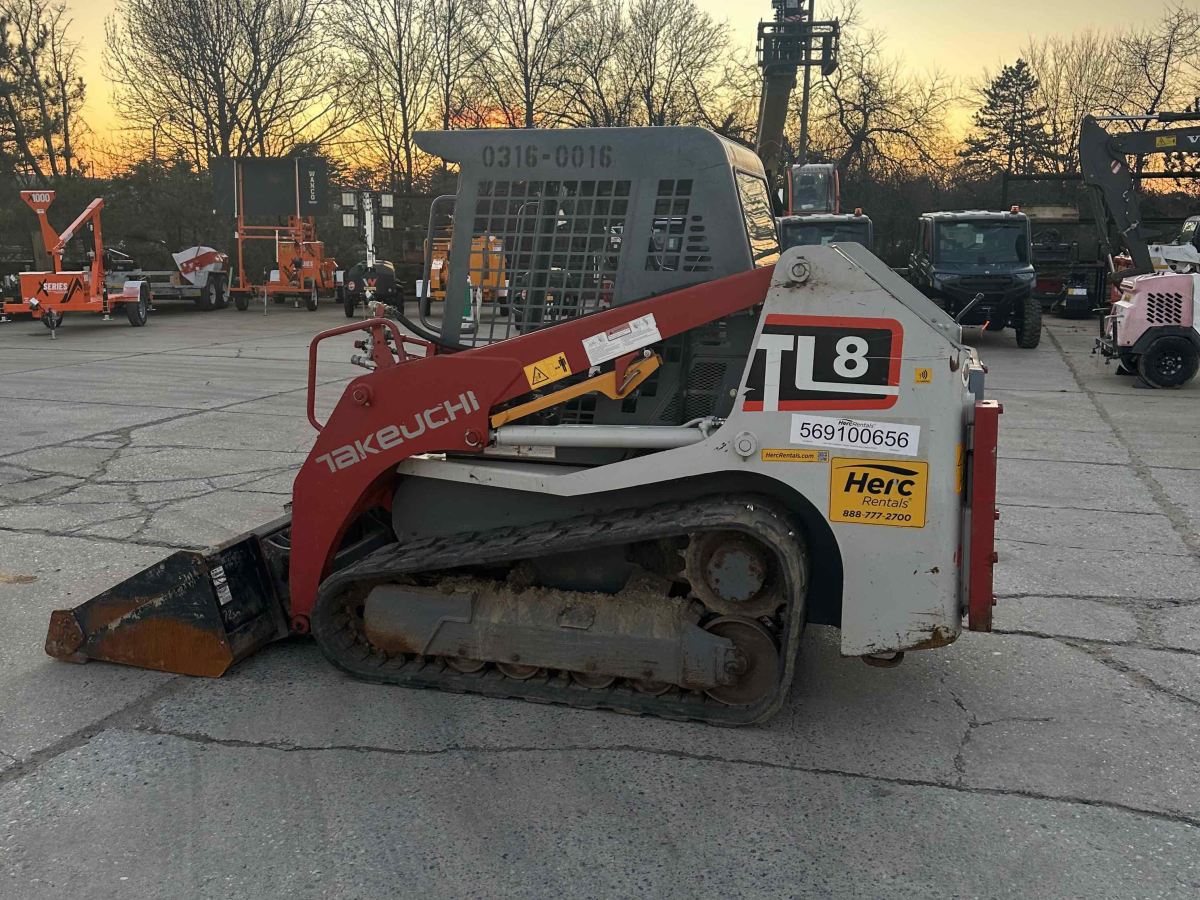 Subcategory - 2,000+ Lb Compact Track Loaders | image 2