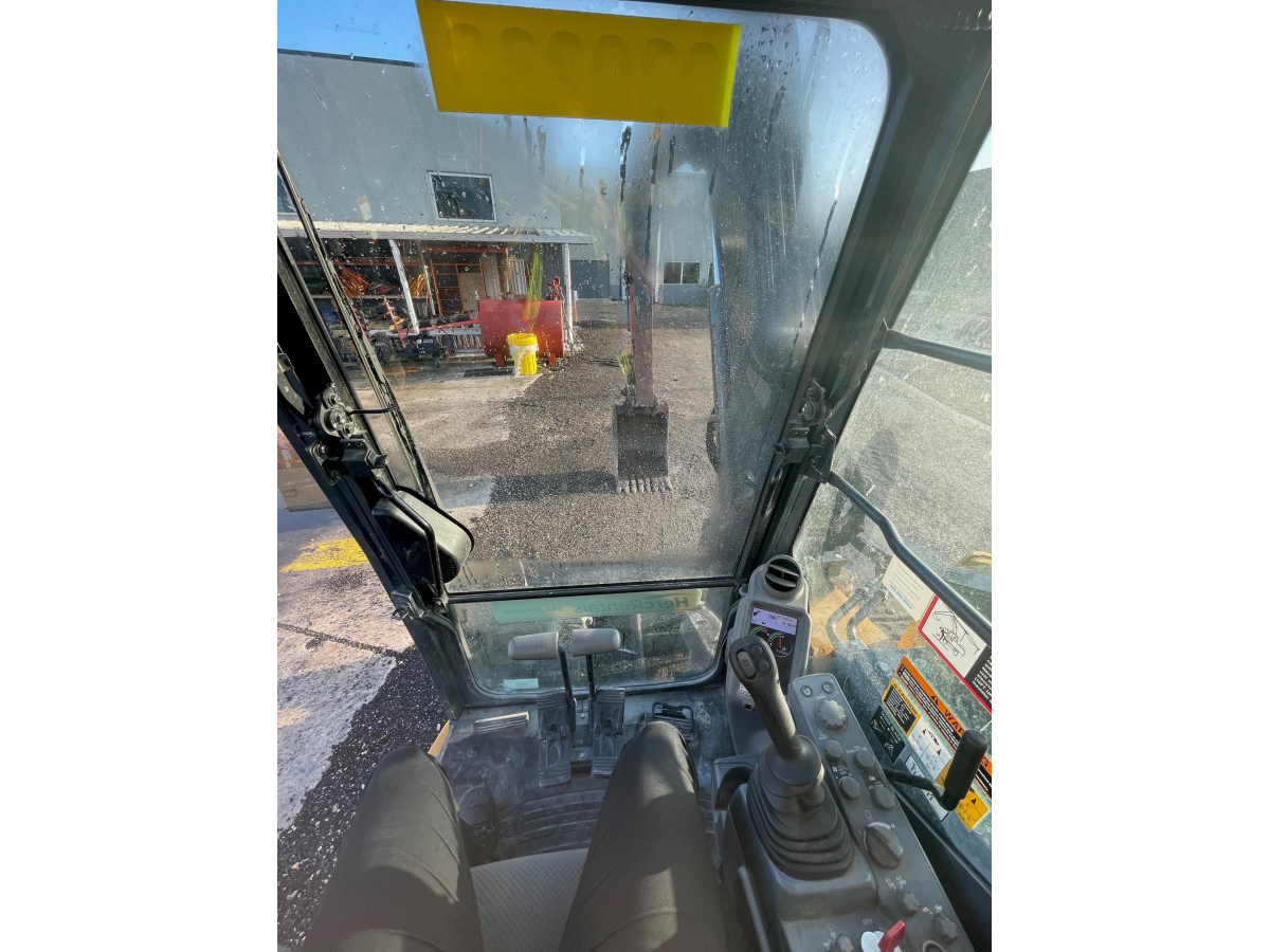 Detail Photo - 2019 John Deere 85G | image 5