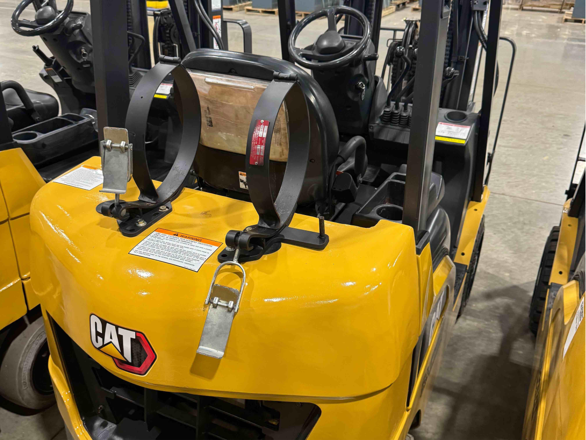 Subcategory - 0-19,999 Lb Cushion Tire Forklift Trucks | image 1