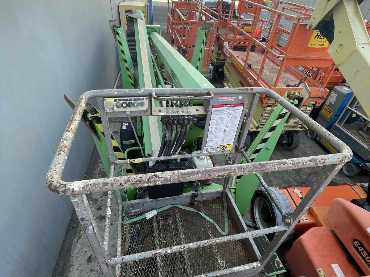 Subcategory - Towable Booms | image 6