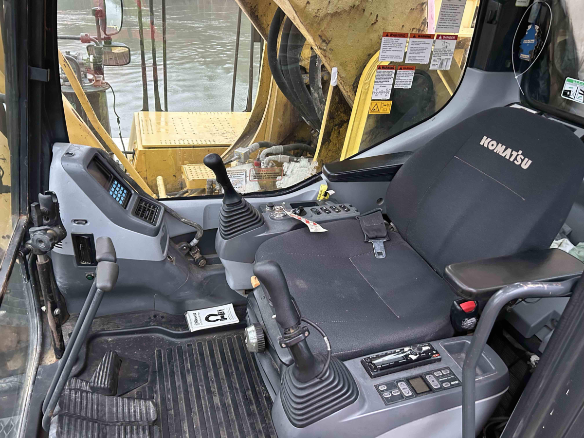 Subcategory - 100,000+ Lb Excavators | image 9