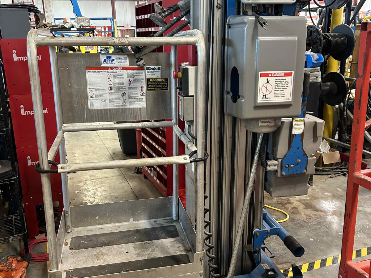 Subcategory - Push Around Mast Lifts | image 2