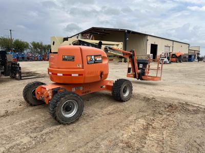 Gallery Thumbnail - Subcategory - 0-49 Ft Articulating Booms | image 3
