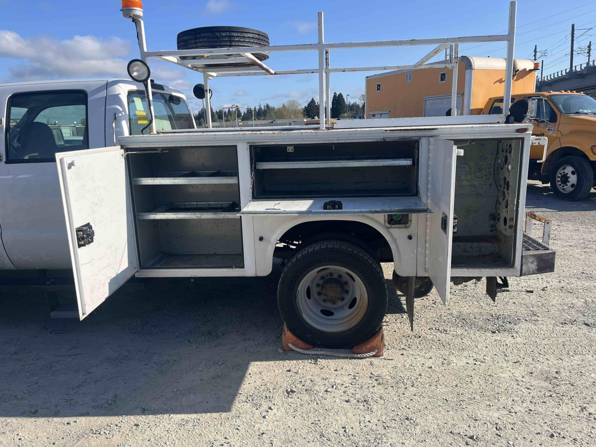 Subcategory - Utility Trucks | image 6