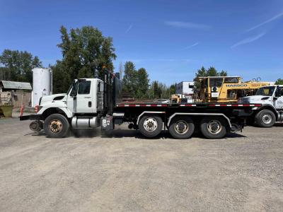 Gallery Thumbnail - Subcategory - Roll Off Trucks | image 0