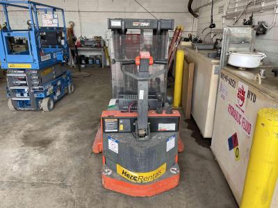 Gallery Thumbnail - Subcategory - Walk-Behind Electric Stackers | image 4