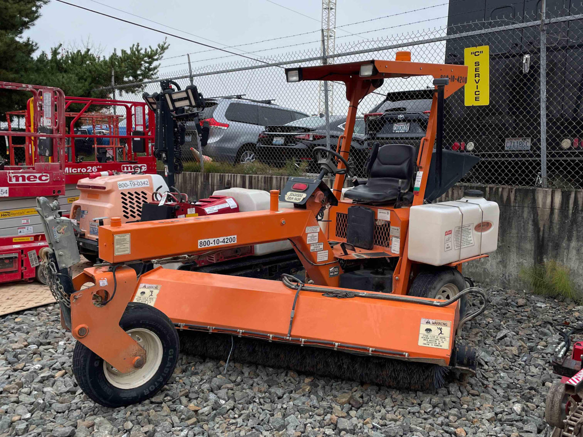 LayMor Used Sweepmaster 300 2016 Used Equipment Sale