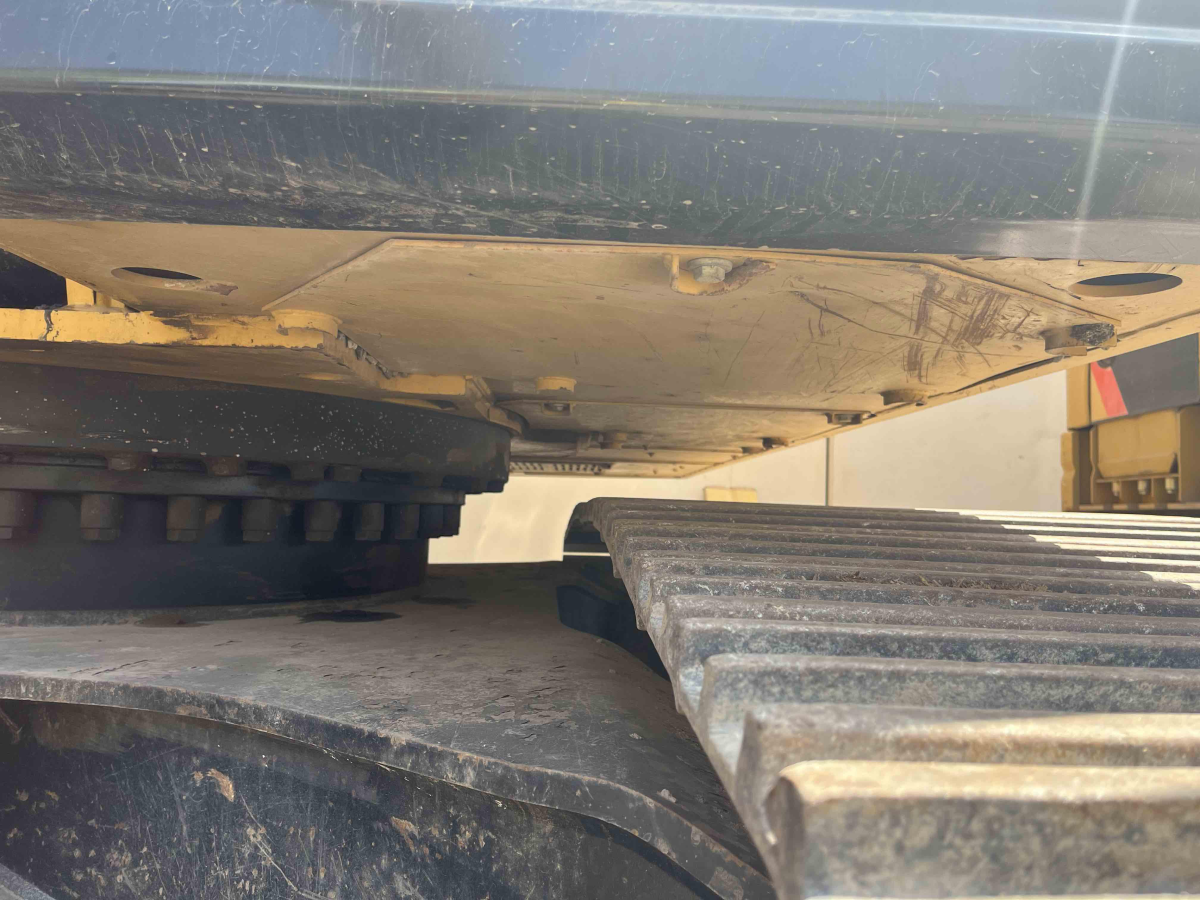 Subcategory - 45,000-74,999 Lb Excavators | image 11